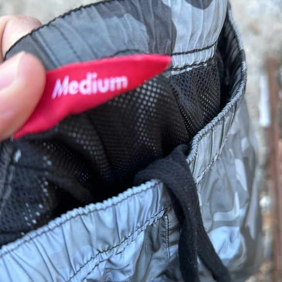Supreme camo reflective sweatpant - Picture 9 of 10